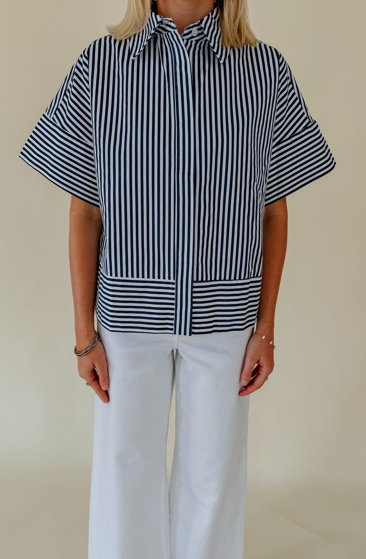 THE VICTORIA STRIPED POPLIN BLEND TOP